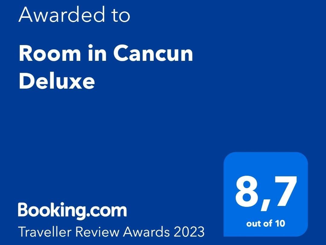 Room In Cancun Stadium Exteriör bild