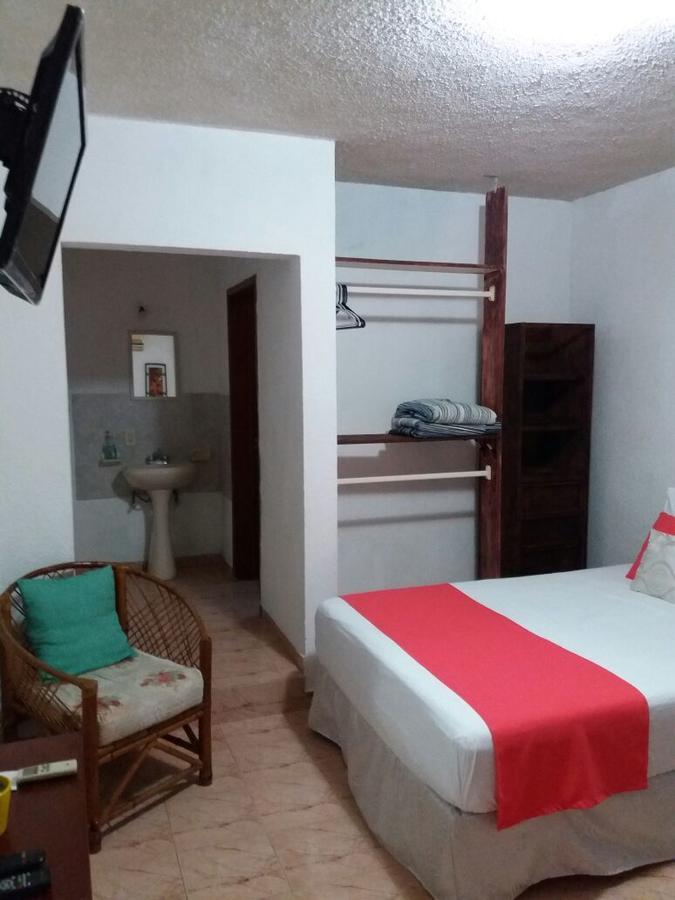 Room In Cancun Stadium Exteriör bild