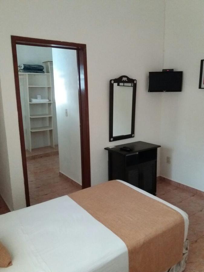 Room In Cancun Stadium Exteriör bild